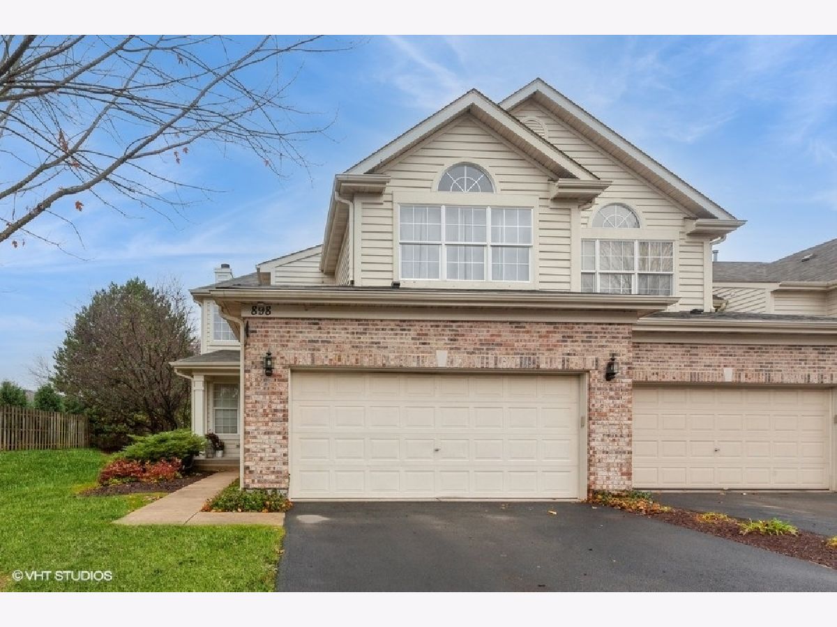 Townhomes Sold Deer Crossing Naperville Illinois, 898 Havenshire