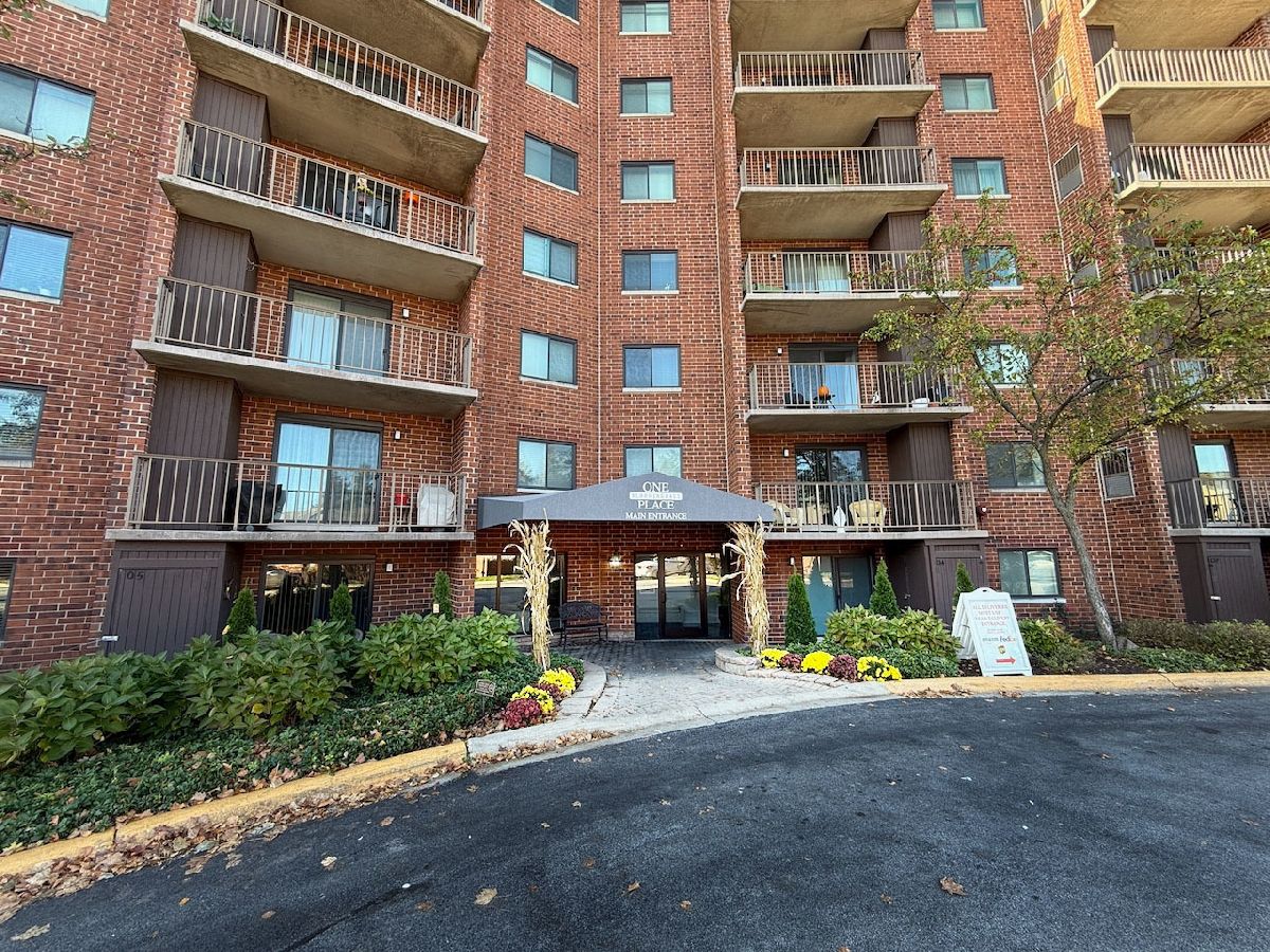 Condominiums Sold One Bloomingdale Place Bloomingdale Illinois, 1 Bloomingdale