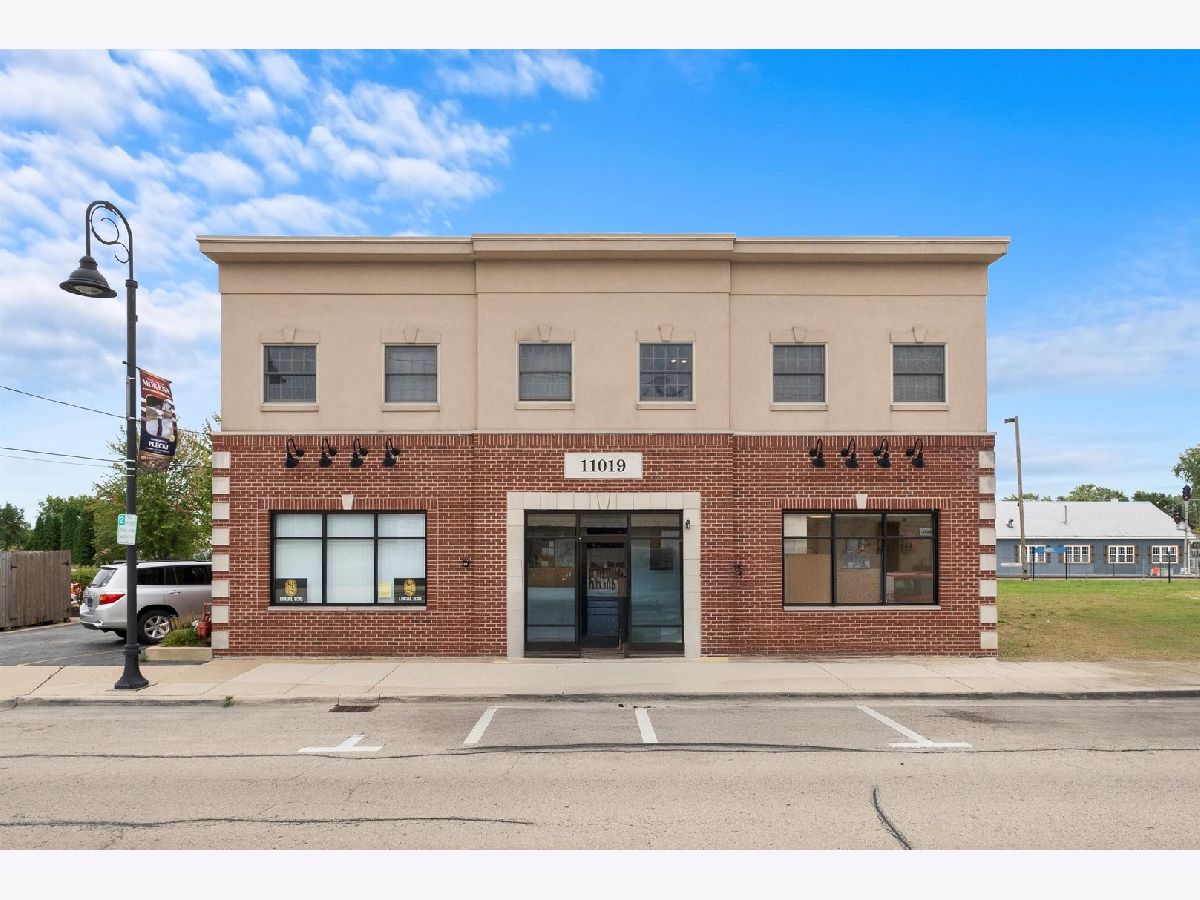  Rented Mokena Illinois, 11019 Front