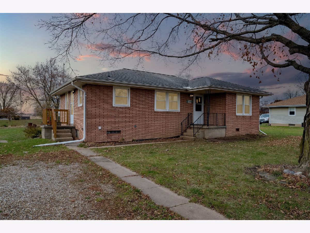  Sold Deer Creek Illinois, 306 Main