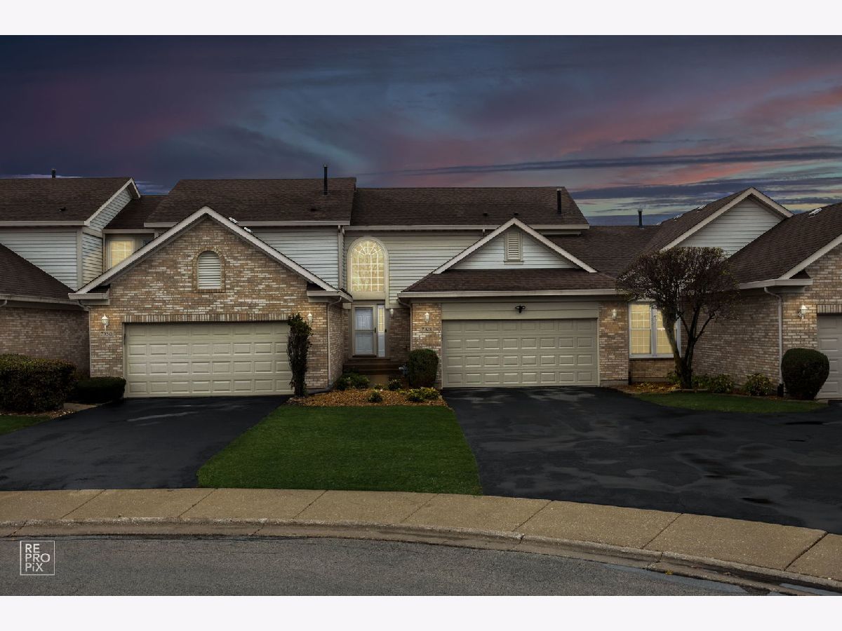 Townhomes & Homes Sold Bristol Park Tinley Park Illinois, 7928 Belle Rive