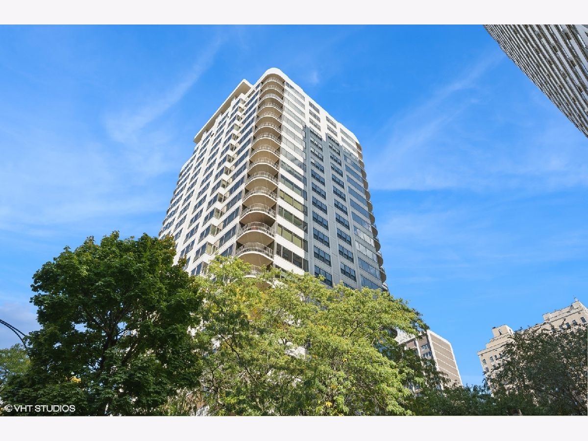 Condominiums Sold Warwick Chicago Illinois, 1501 State