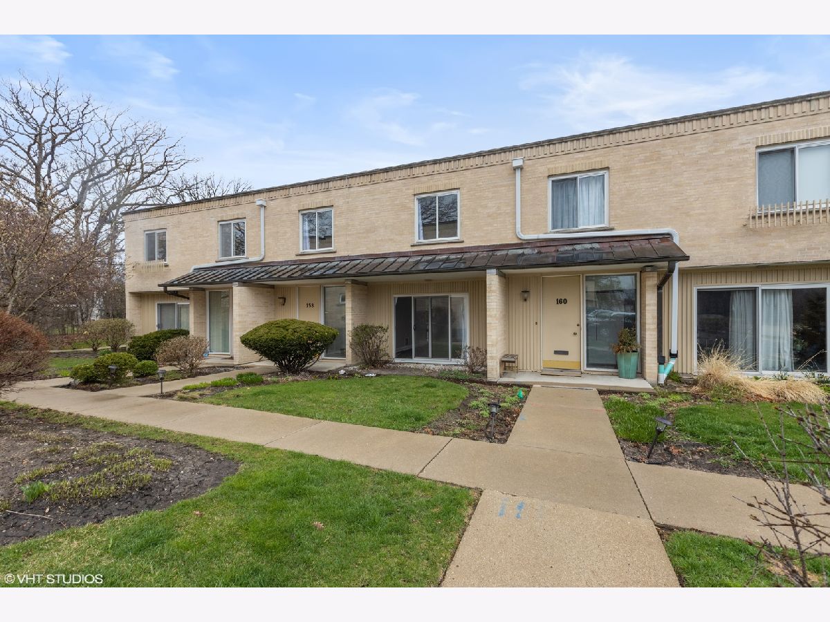 Rented Glencoe Illinois, 158 Green Bay