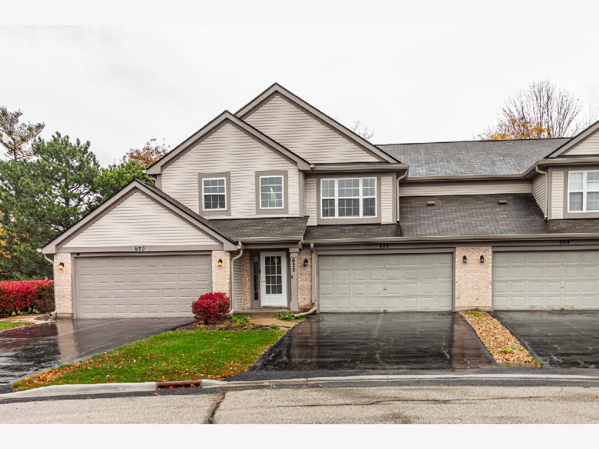 Townhomes & Homes Sold Woodbridge Elgin Illinois, 622 Chelsea