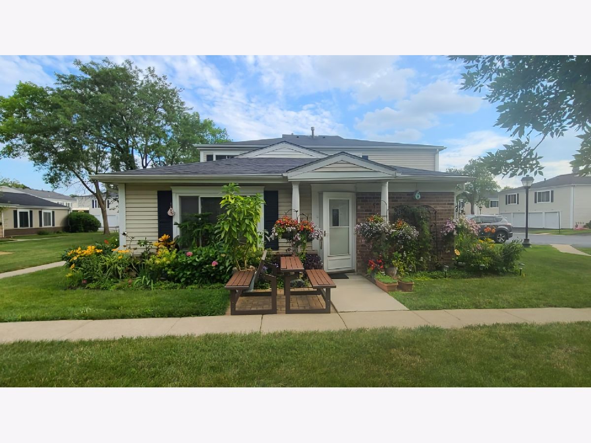 Townhomes & Condos Sold Quincy Park Prospect Heights Illinois, 1111 Cove