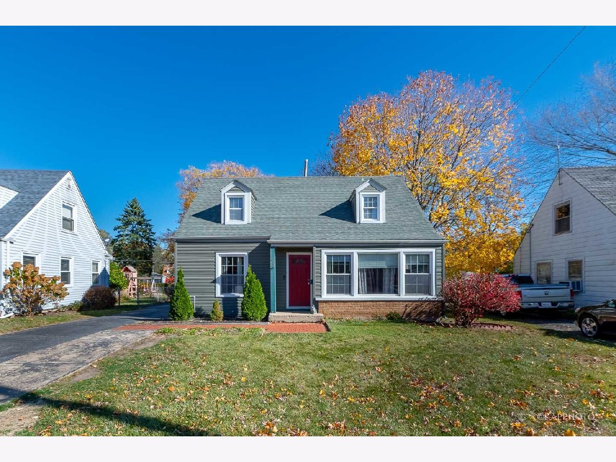 Homes Sold Sunset Park Elgin Illinois, 455 Sunset