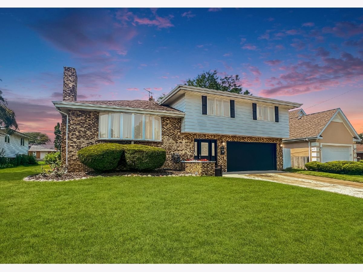  Sold Munster Indiana, 8234 Madison