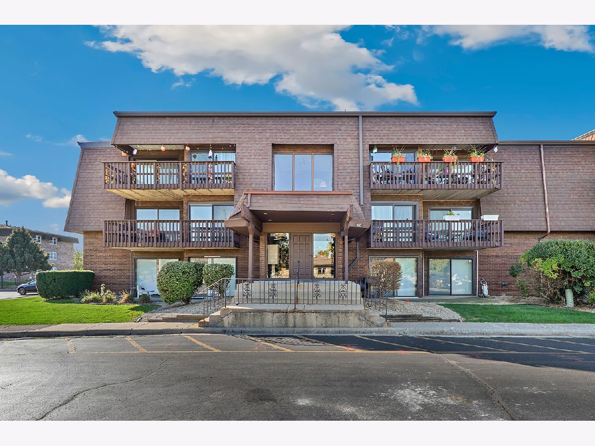 Condominiums Sold Kahona Condos Joliet Illinois, 1615 Richmond