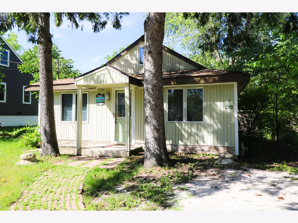 Homes Sold Woodcrest Antioch Illinois, 42388 Willow