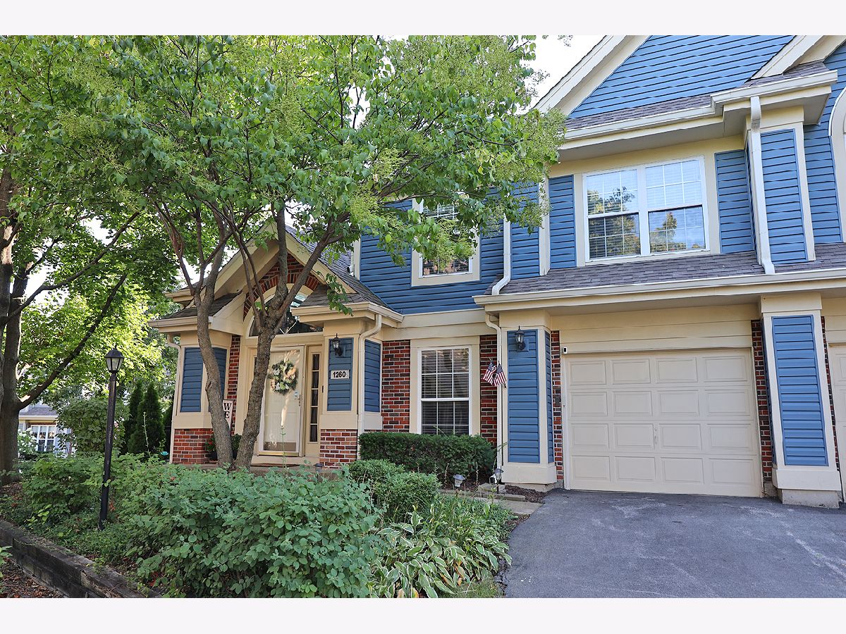 Townhomes & Condos & Homes Sold Talbots Mill Elk Grove Village Illinois, 1260 Old Mill