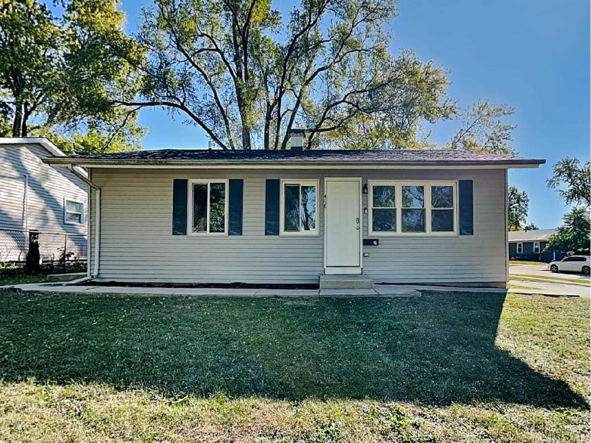 Homes & Townhomes Rented Woodland Heights Streamwood Illinois, 416 Cedar