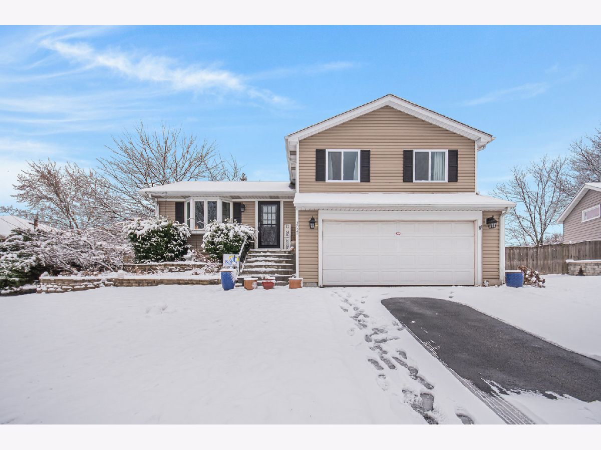 Homes & Townhomes Sold Georgetown Aurora Illinois, 3025 Timber Hill
