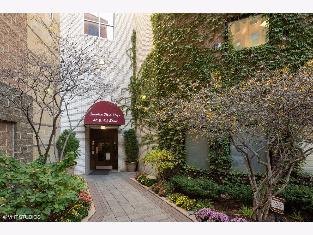 Condominiums Sold Burnham Park Plaza Chicago Illinois, 40 9th