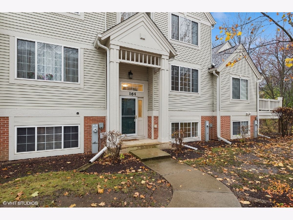 Townhomes & Condos & Homes Sold Cambria Cary Illinois, 164 New Haven