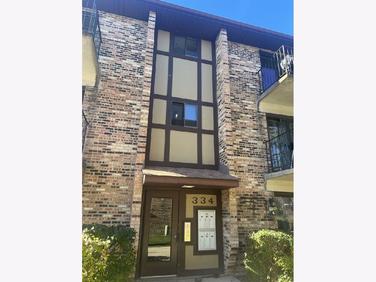 Condominiums Rented Klein Creek Carol Stream Illinois, 334 Klein Creek