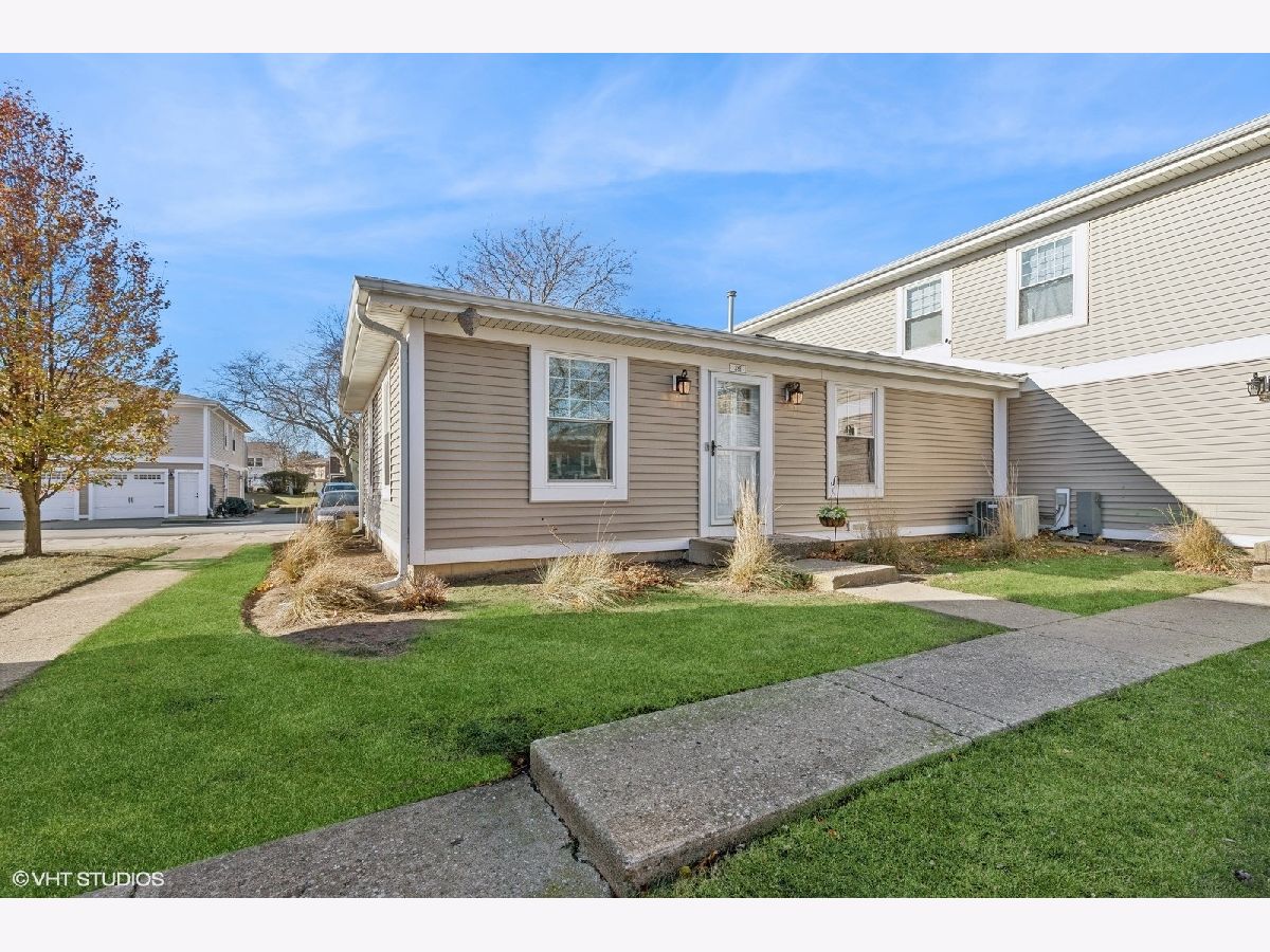 Townhomes & Condos & Homes Sold Plymouth Farms Vernon Hills Illinois, 381 Farmingdale