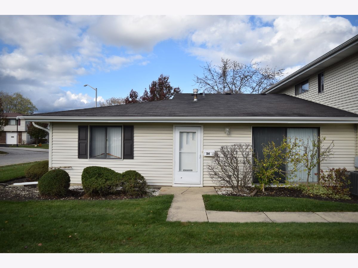 Townhomes & Condos & Homes Sold Weathersfield Commons Schaumburg Illinois, 34 Tonset