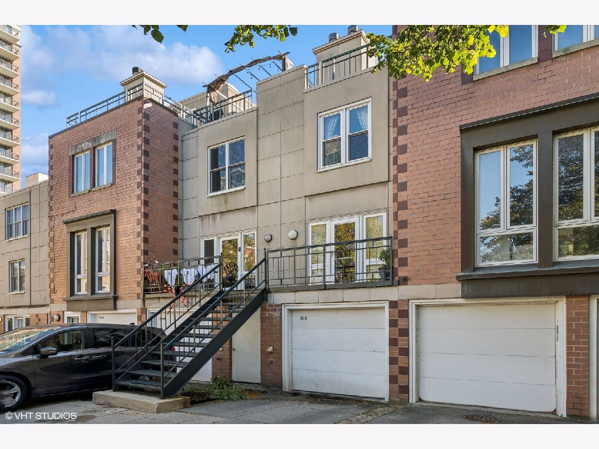 Townhomes & Condos & Homes Sold Dearborn Park Ii Chicago Illinois, 20 15th