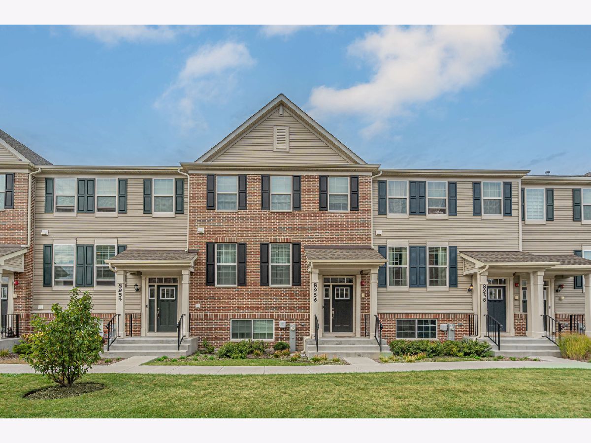 Homes & Townhomes Rented Talamore Huntley Illinois, 8956 Dolby