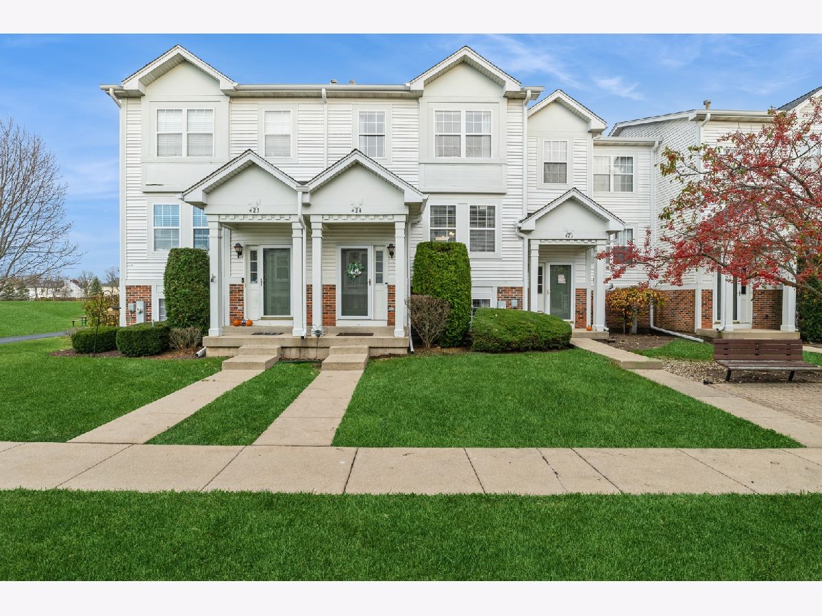 Townhomes & Condos & Homes Sold Cranberry Lake Hainesville Illinois, 424 Holiday