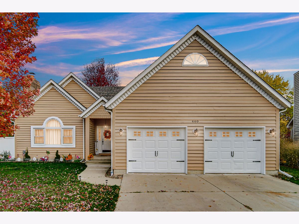 Homes & Townhomes Sold Bastain Hinckley Illinois, 660 Louise