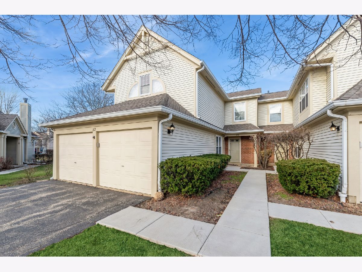 Townhomes & Condos Sold Towne Place Schaumburg Illinois, 112 Thistle