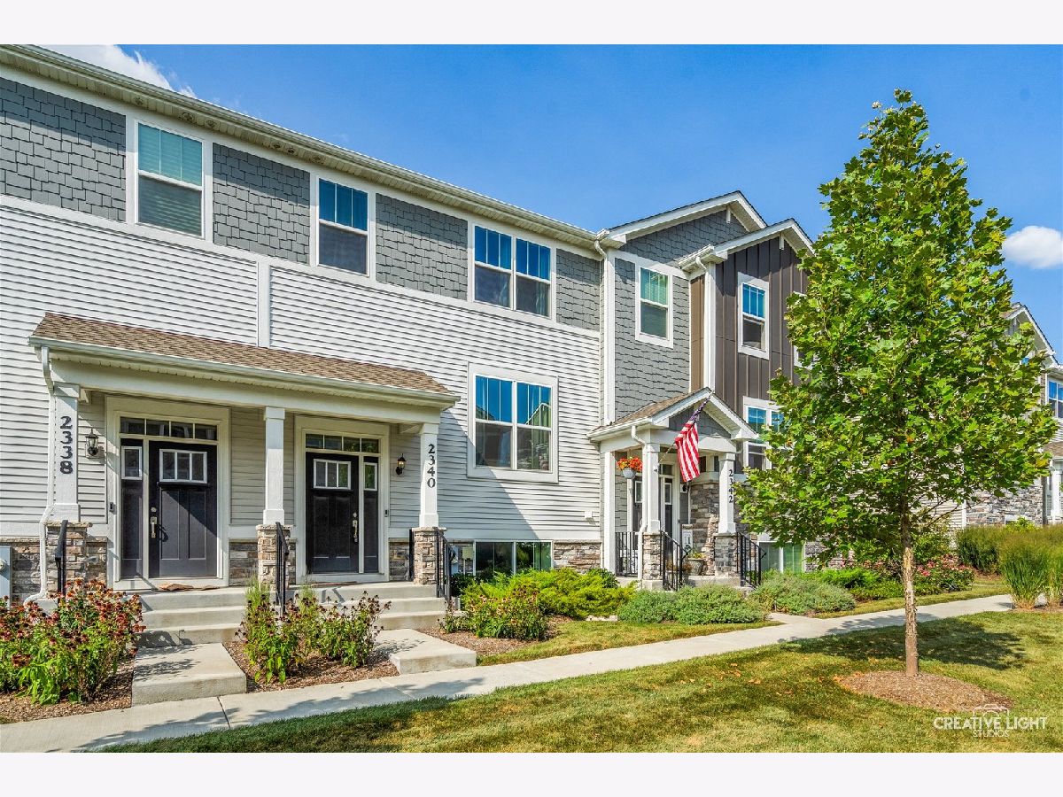 Condos & Townhomes Sold Park Pointe South Elgin Illinois, 2340 Southwind