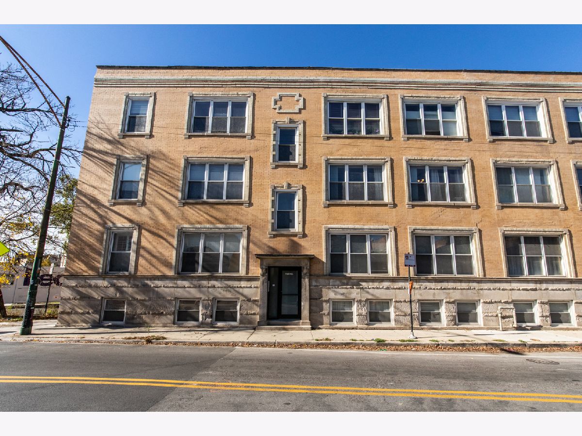 Condos & Townhomes Sold Logan Circle Chicago Illinois, 2712 Kedzie