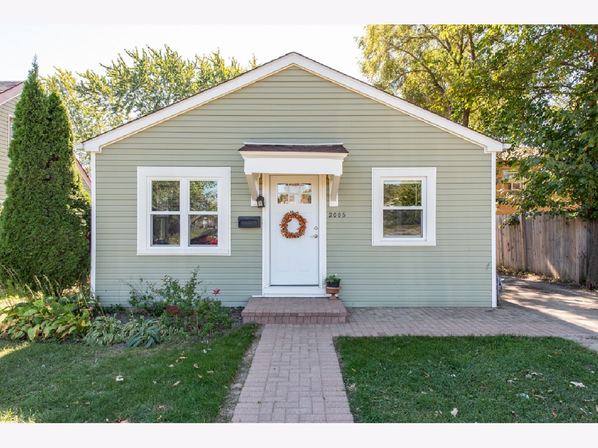 Homes Sold North Shore Highlands Waukegan Illinois, 2005 9th