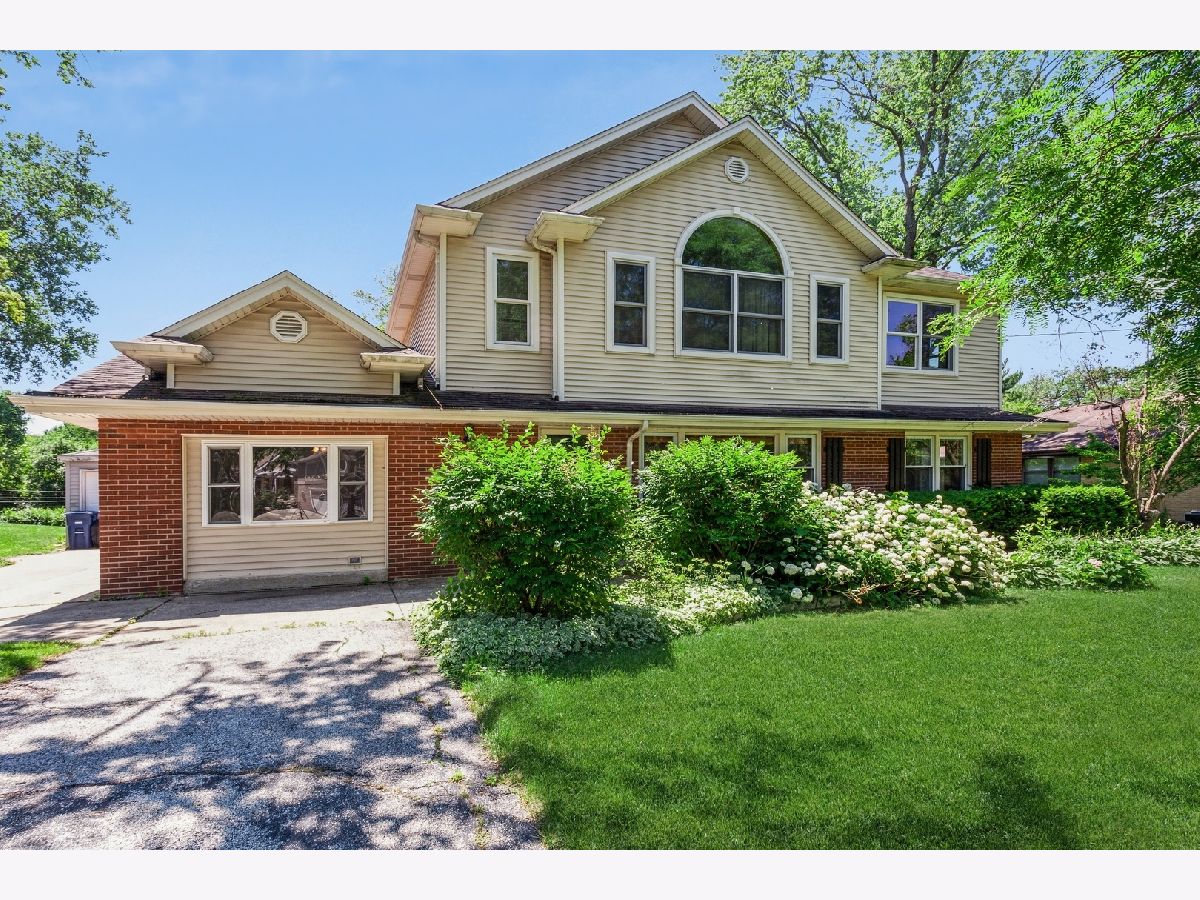  Rented Clarendon Hills Illinois, 415 Traube