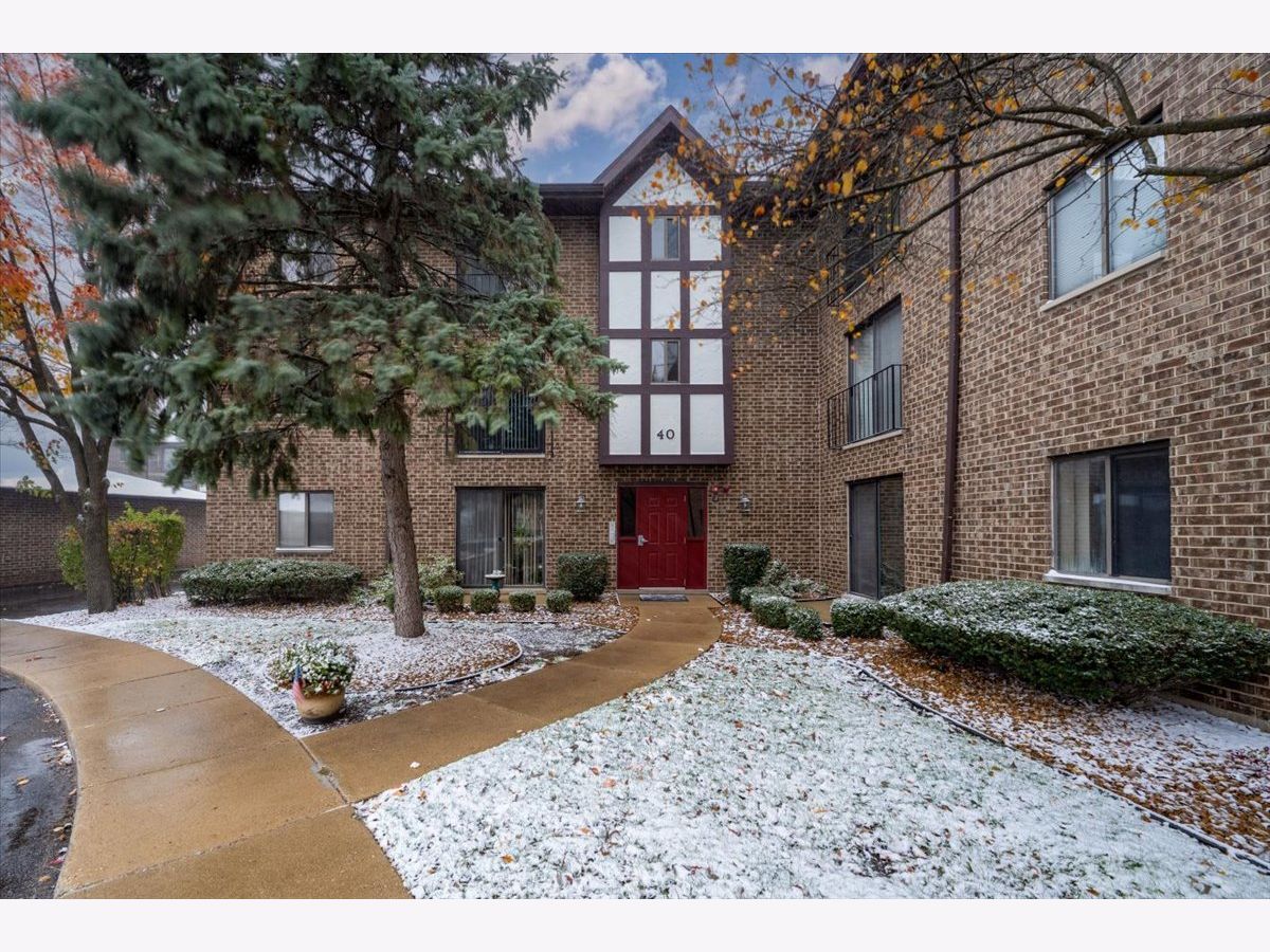 Condominiums Sold Harbor Cove Naperville Illinois, 40 Harbor