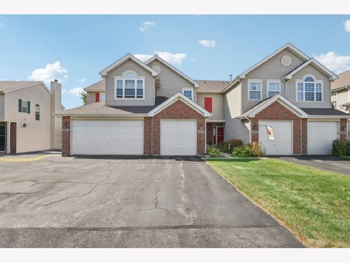 Homes & Townhomes & Condos Sold Kimball Farms Carpentersville Illinois, 7419 Grandview