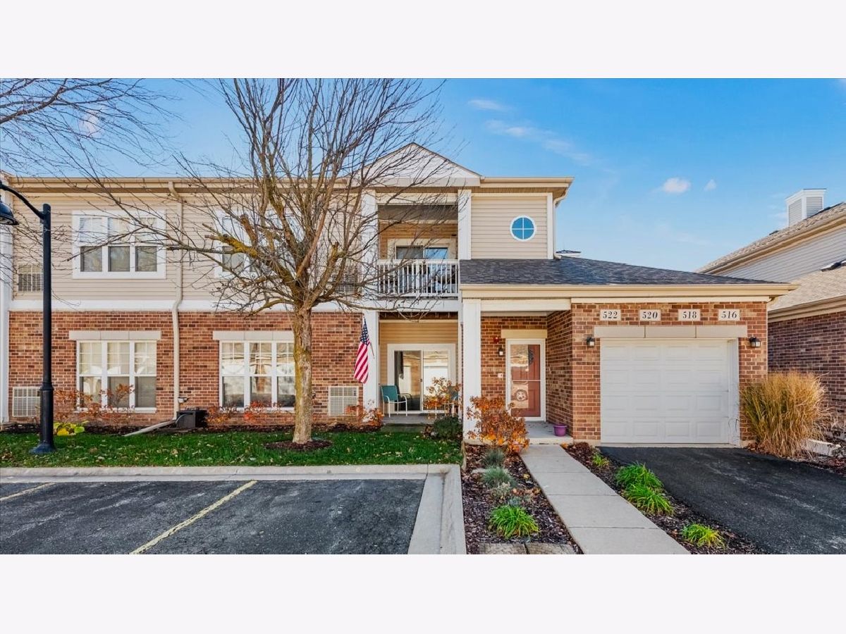 Condos & Townhomes Sold Pine Ridge Club Oswego Illinois, 516 Pineridge