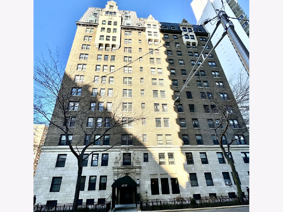 Condominiums Sold Park Edgewater Chicago Illinois, 6101 Sheridan