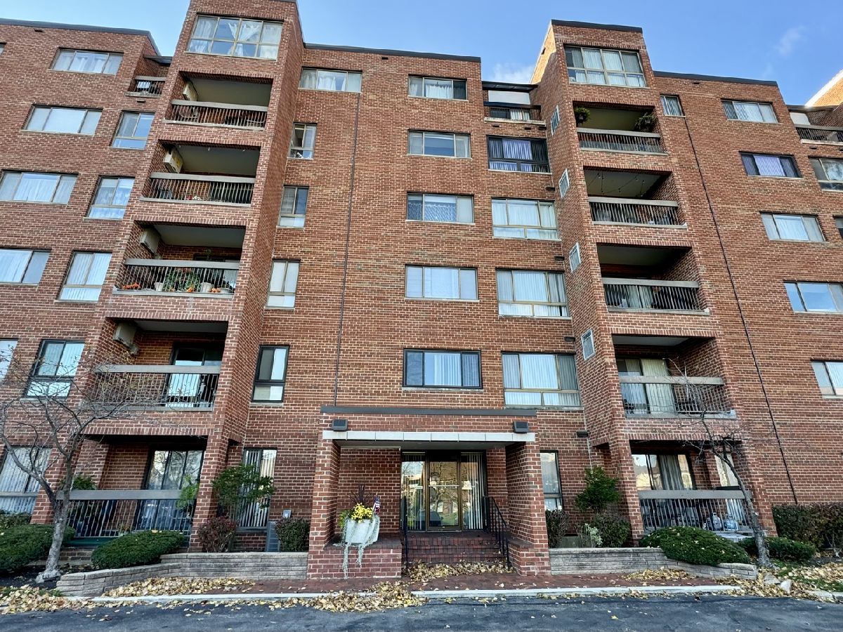 Condos & Townhomes Sold Triumvera Glenview Illinois, 600 Naples