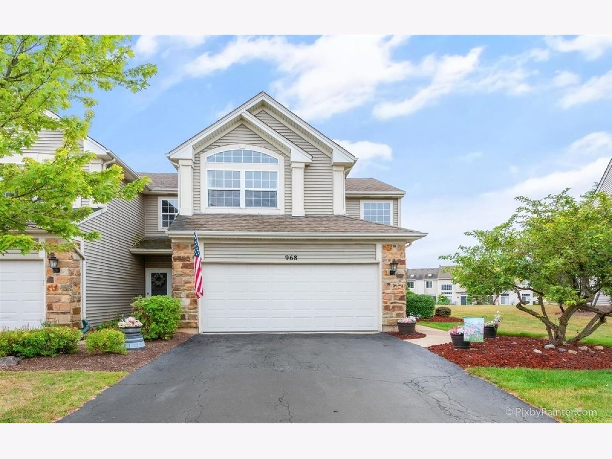 Townhomes Sold Windstone Crossing Lake In The Hills Illinois, 968 Mesa