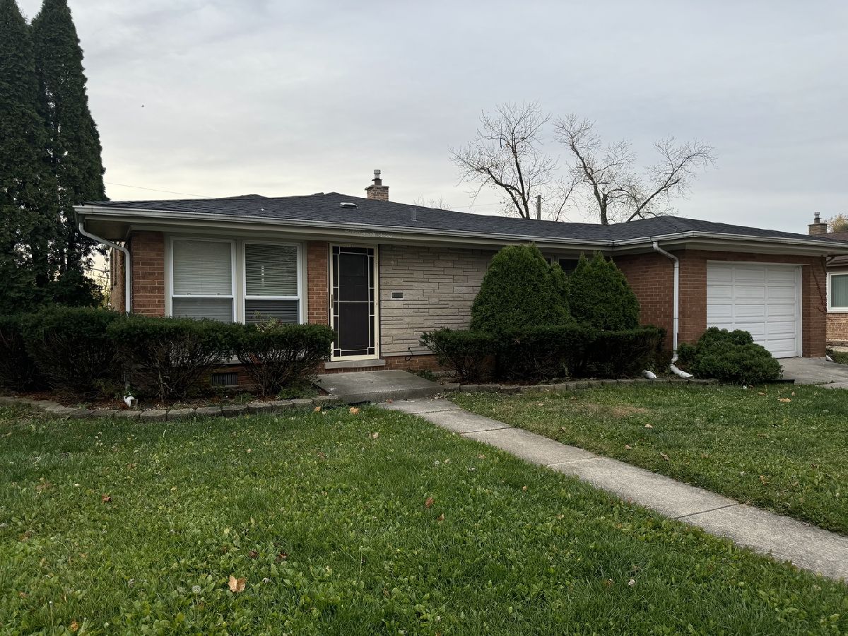  Rented South Holland Illinois, 1127 159th
