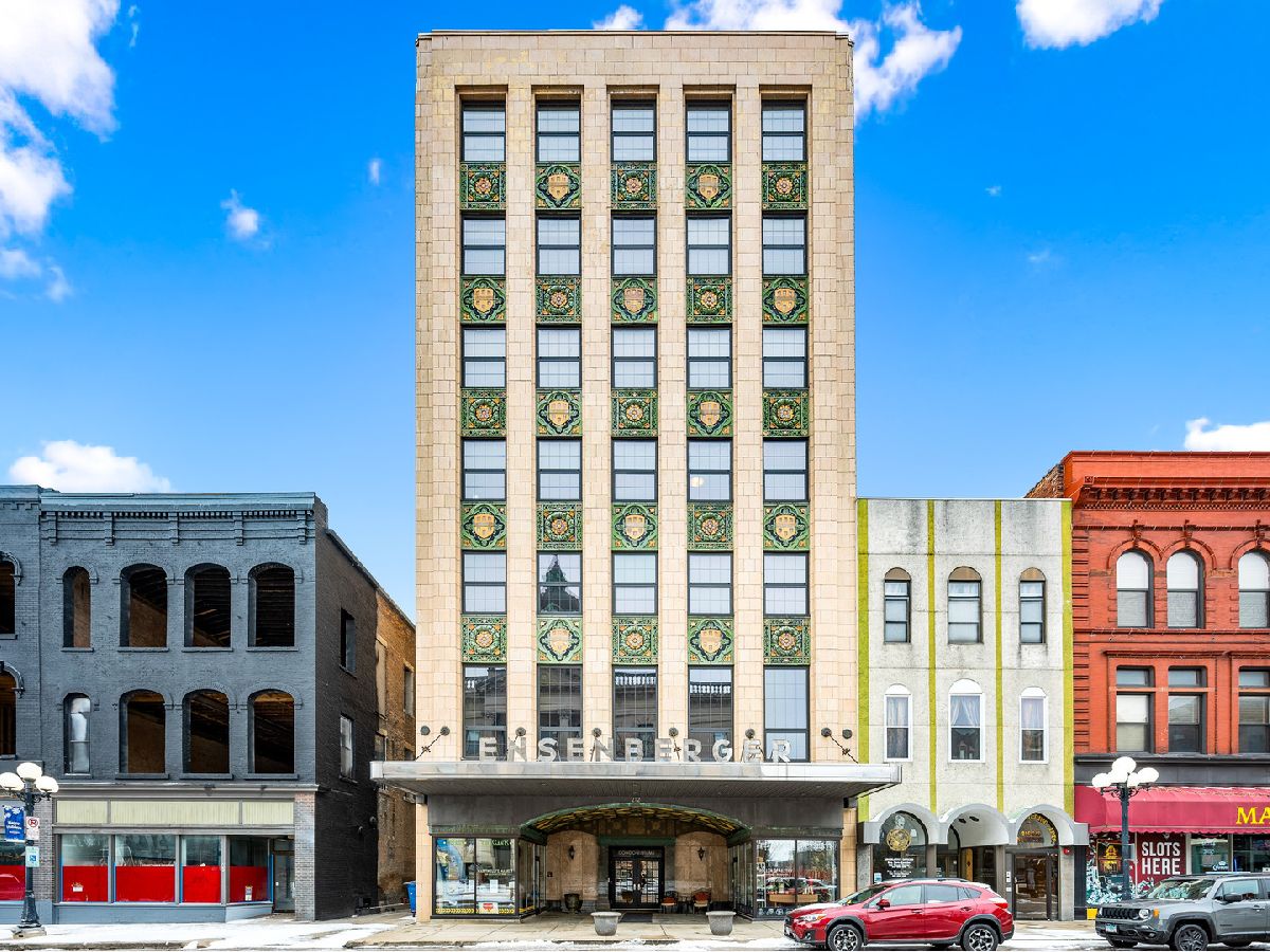 Homes & Condos & Townhomes Sold Fox Lake Bloomington Illinois, 212 Center