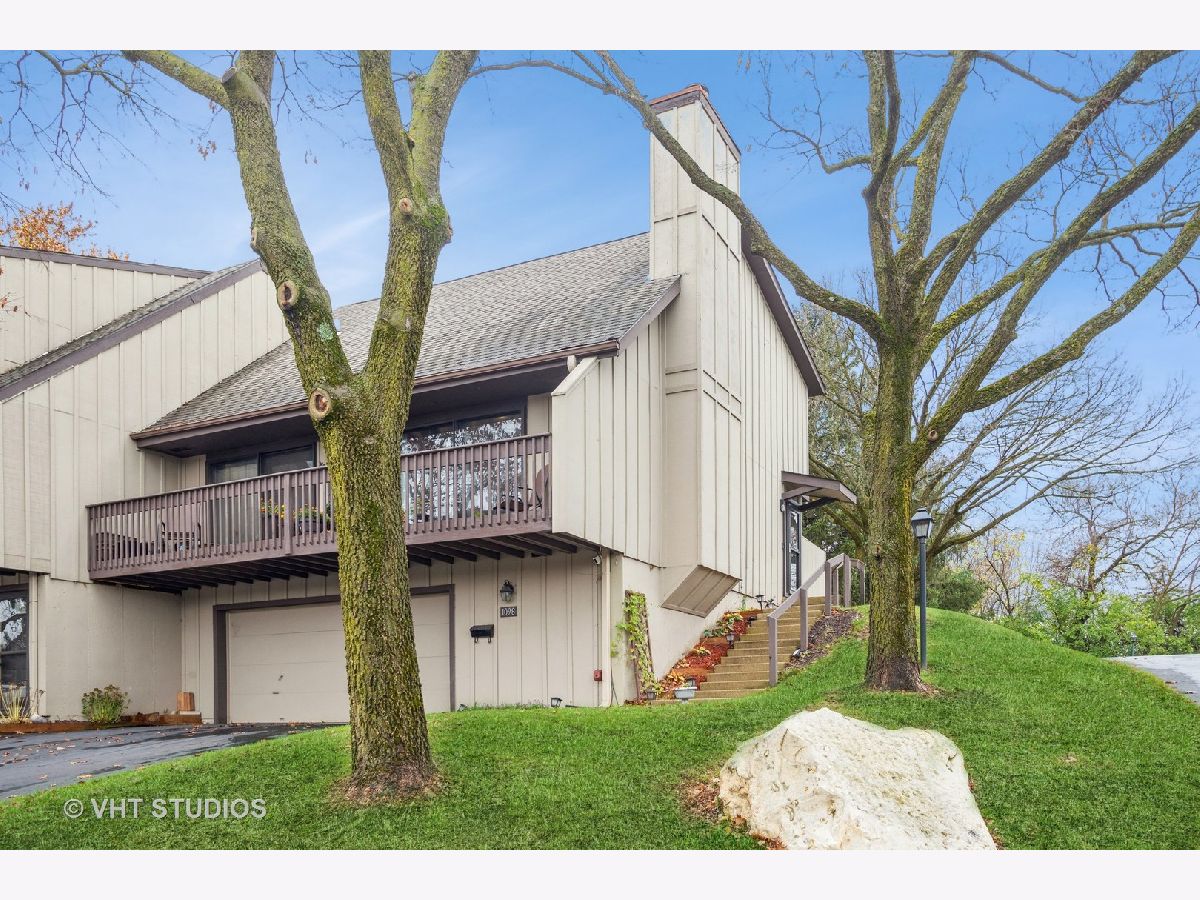 Townhomes Sold Tyler Bluff Elgin Illinois, 1098 Florimond