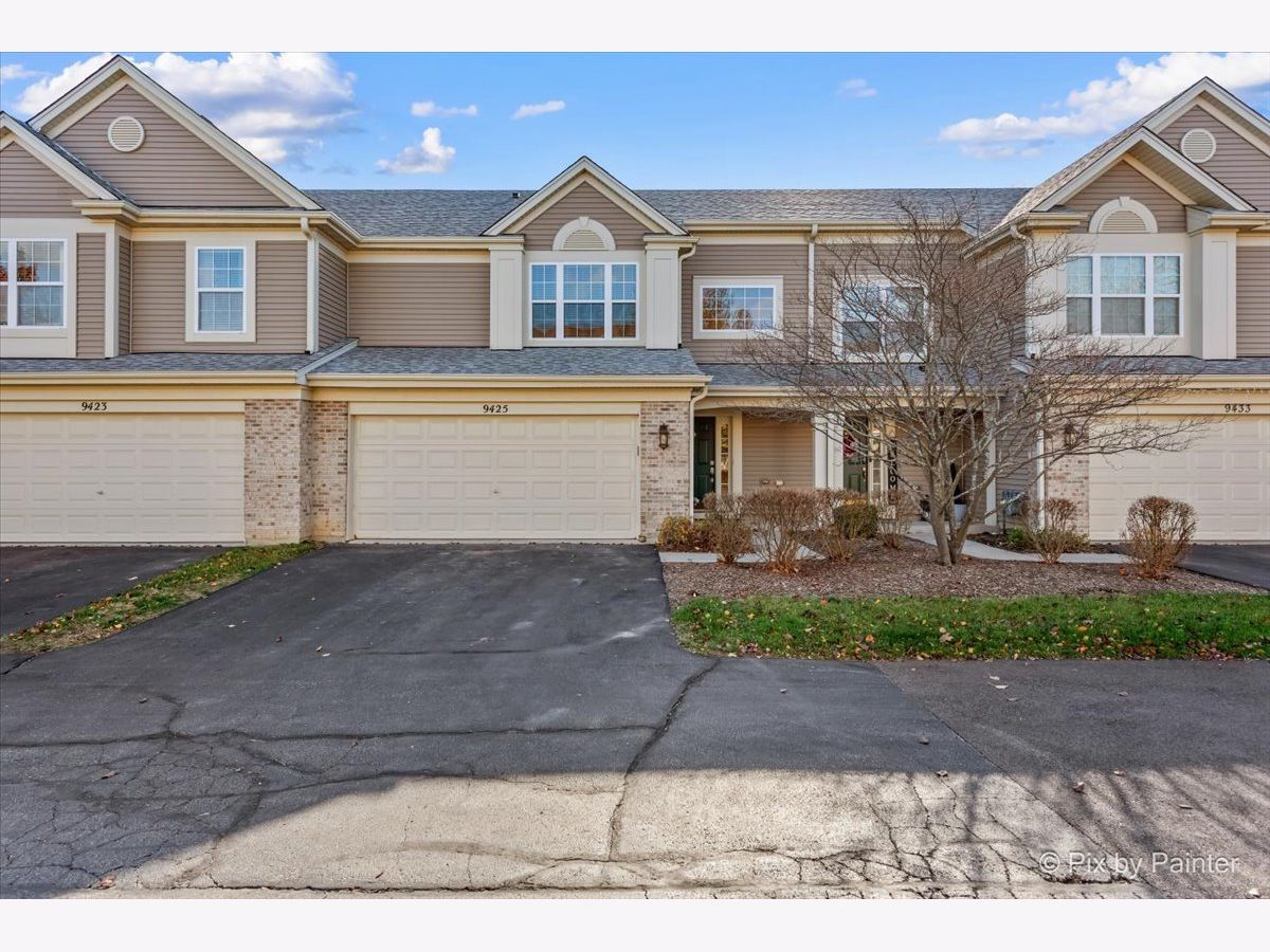 Homes & Townhomes & Condos Rented Covington Lakes Huntley Illinois, 9425 Rainsford
