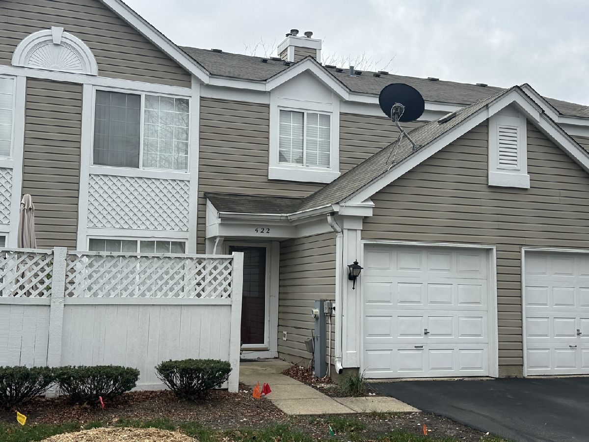 Townhomes & Condos Rented Liberty Square Aurora Illinois, 422 Monmouth
