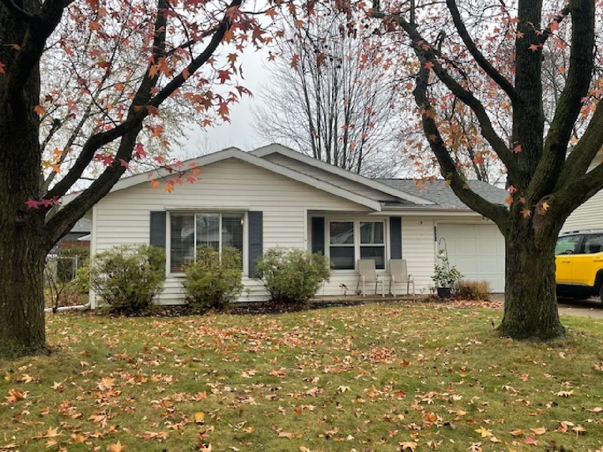 Homes & Condos & Townhomes Sold Lakewood Bloomington Illinois, 1403 Ridgeport