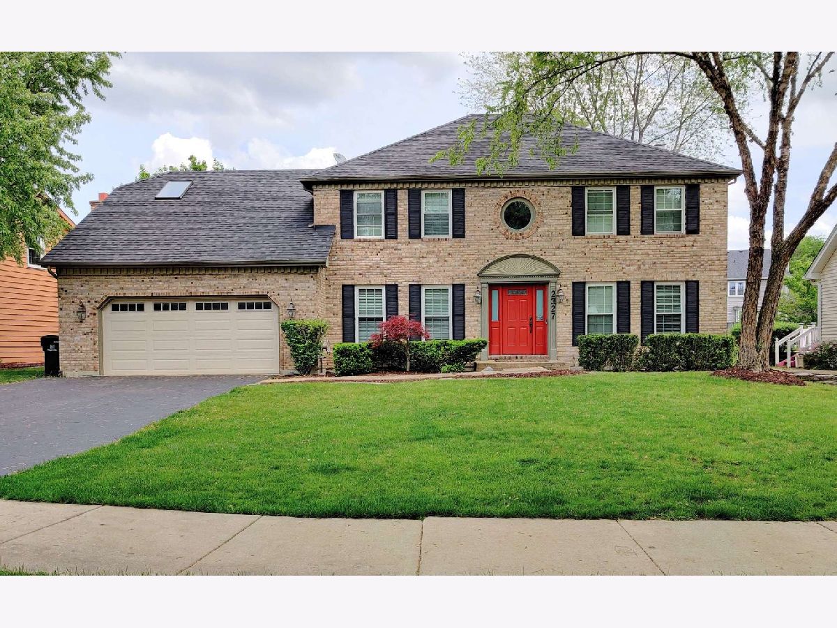 Homes Rented Walnut Ridge Naperville Illinois, 2327 University