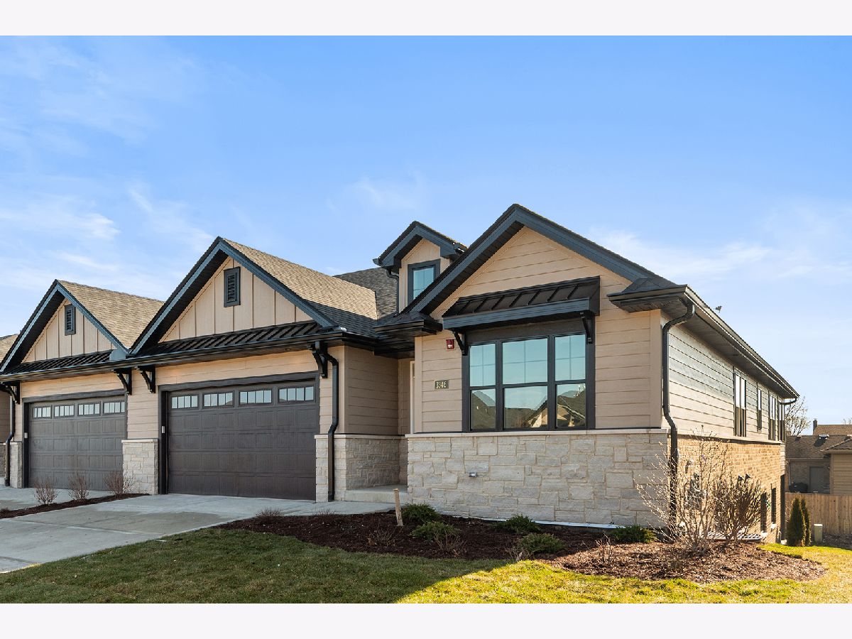 Condos & Townhomes Sold Villas Of Clover Ridge Lockport Illinois, 1346 Lacoma