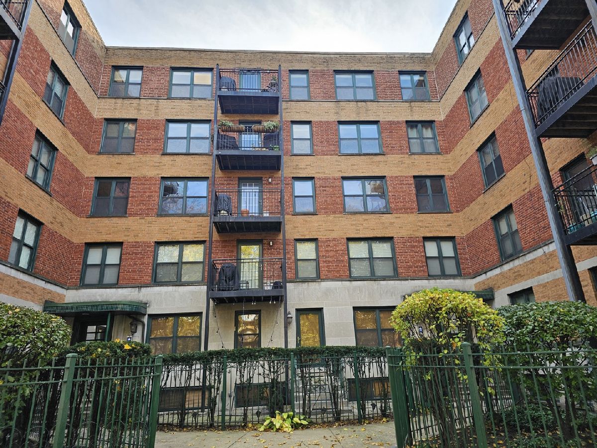 Condominiums Sold Catalpa Terrace Chicago Illinois, 2555 Catalpa