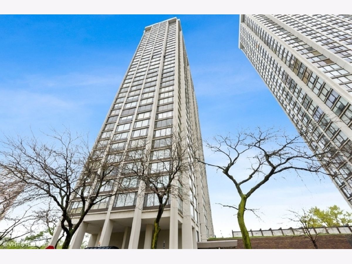 Condominiums Rented Edgewater Plaza Chicago Illinois, 5455 Sheridan
