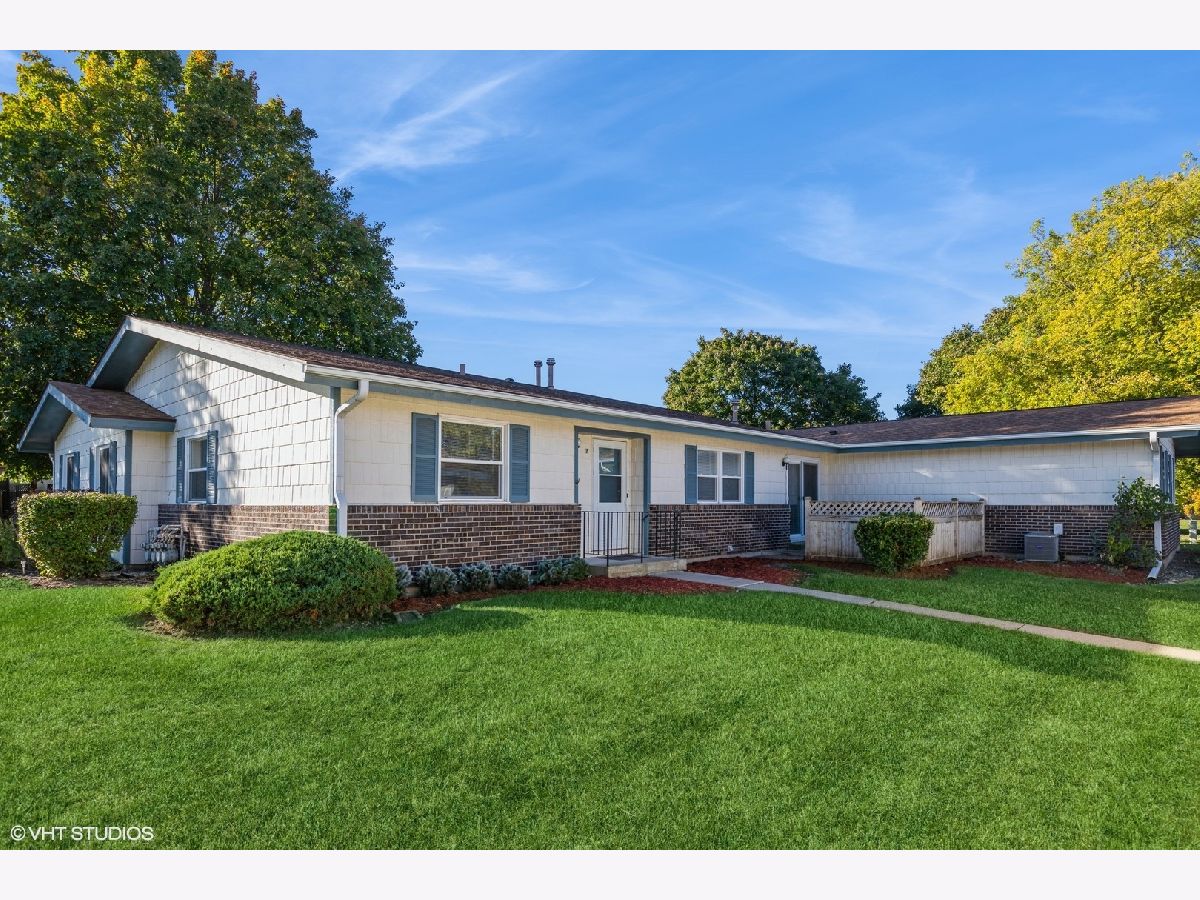 Homes & Condominiums Sold Whispering Oaks Mchenry Illinois, 819 Royal
