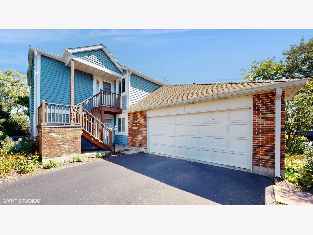 Condos & Townhomes Sold Butterfield Manor Glen Ellyn Illinois, 391 Sandhurst