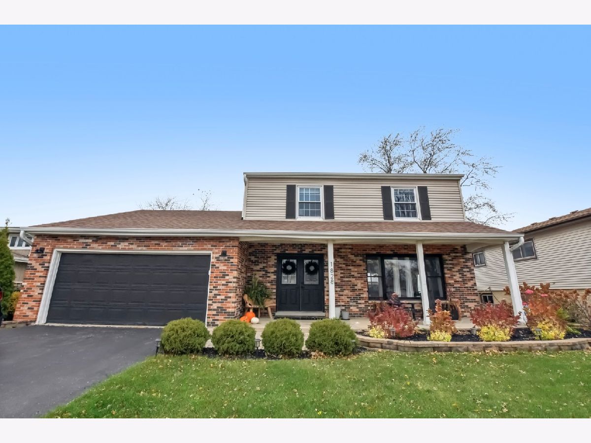 Homes & Condominiums Sold Kings Point Addison Illinois, 1828 Kings Point