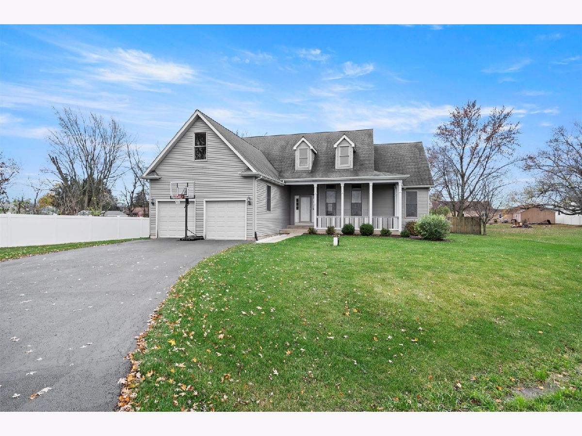  Sold Campton Hills Illinois, 41W865 Silver Glen